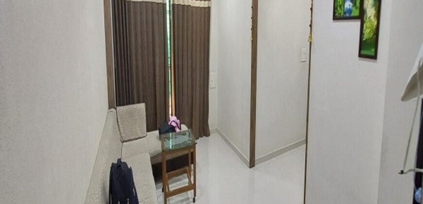 FLAT IN VASTRAL