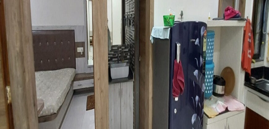FLAT IN VASTRAL