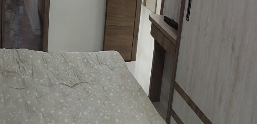 FLAT IN VASTRAL